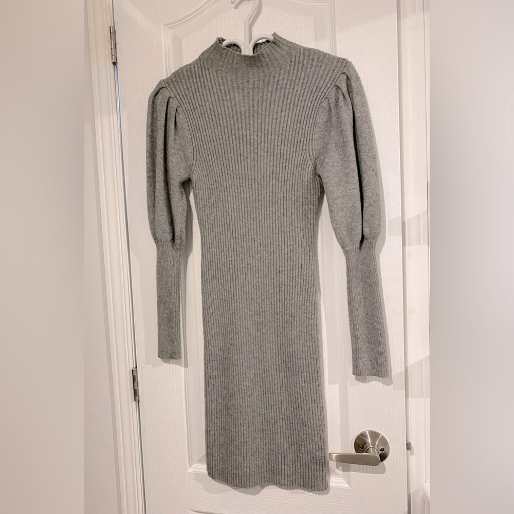 Robe moulante grise